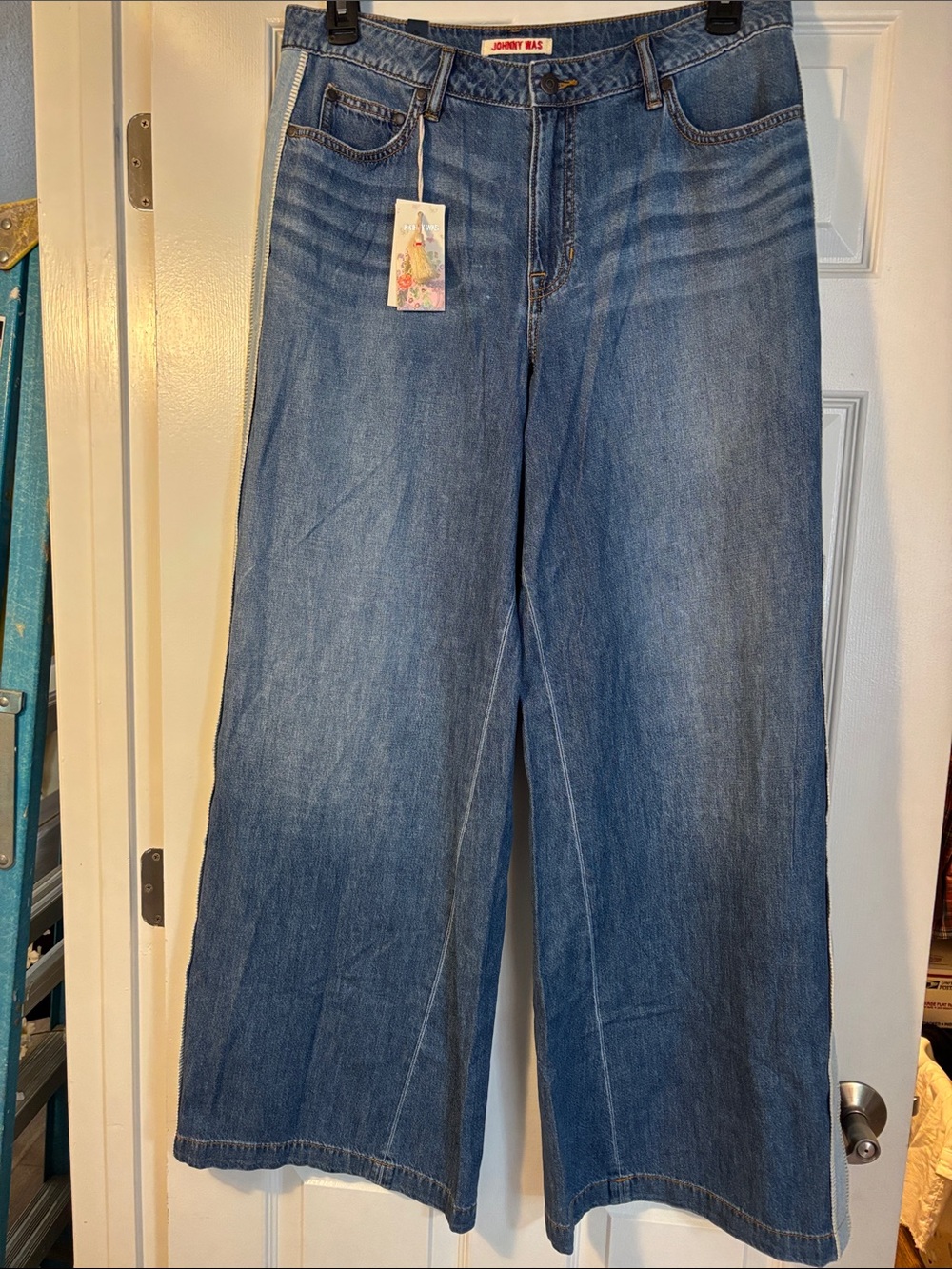 Johnny Was size 32 Wide-Leg Denim Jeans, high rise, relaxed fit .